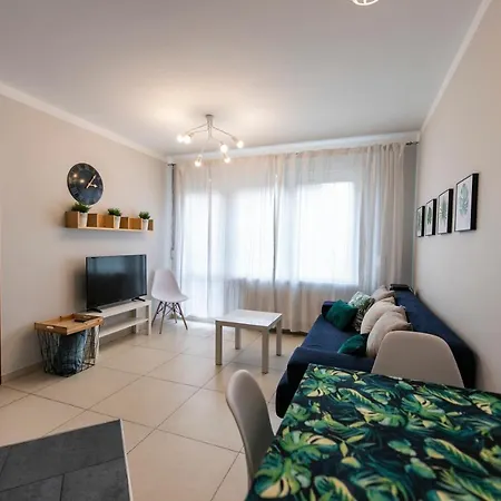 Victus Stylish With Underground Parking By Renters Zoppot